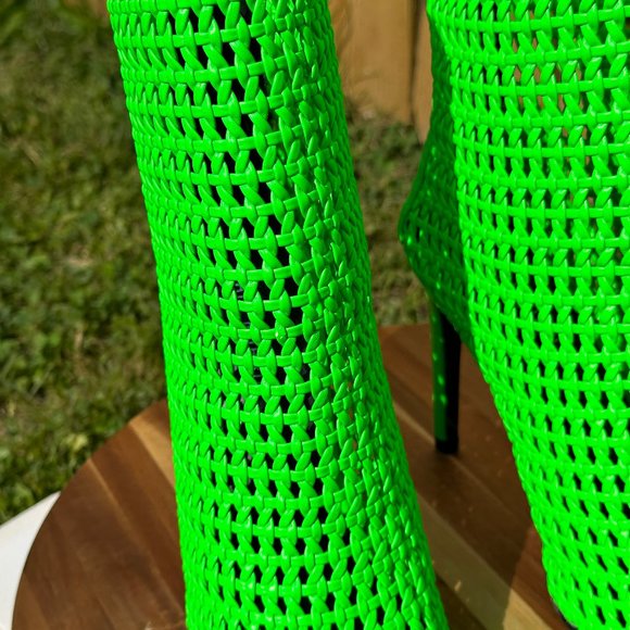 Cape Robbin Bright Lime Green Ankle Boots - Picture 5 of 7